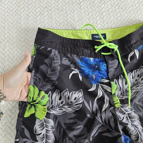 Mens American Eagle Outfitters Floral Board Shorts Swim Trunk Black Green Blue S - Picture 2 of 11